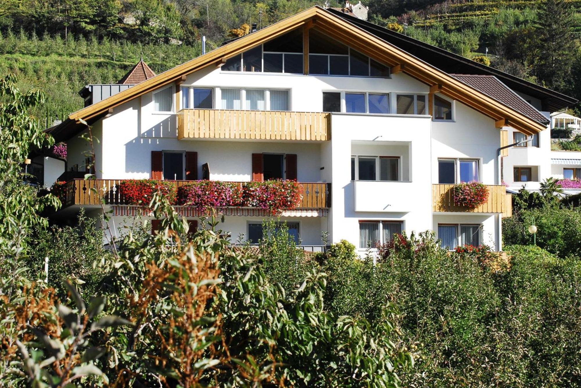 Garni Unterwegguetl Bed and Breakfast Naturns Exteriör bild